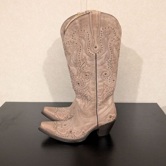 Corral Cream/Tan Studded Boots 8.5 Retired Style